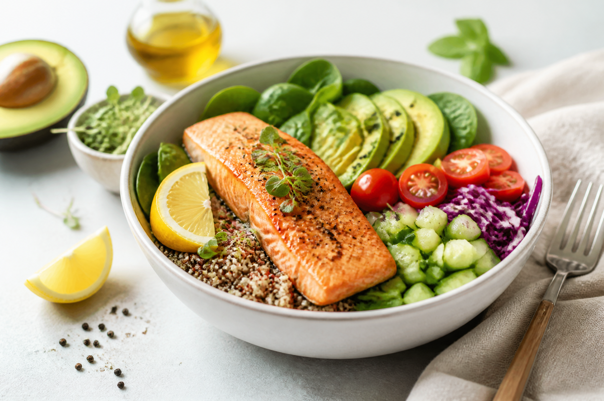 Healthy salmon bowl